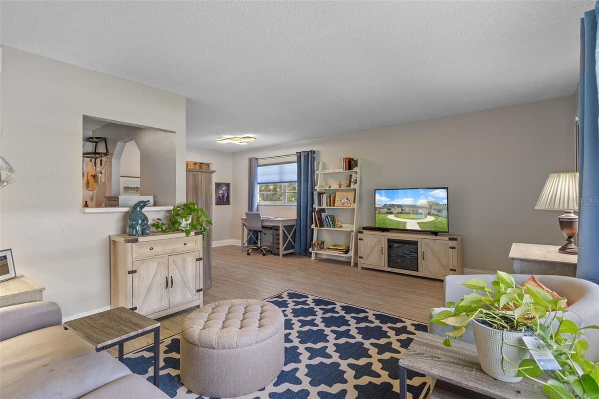 11904 BAYONET LANE — photo 10 of 33