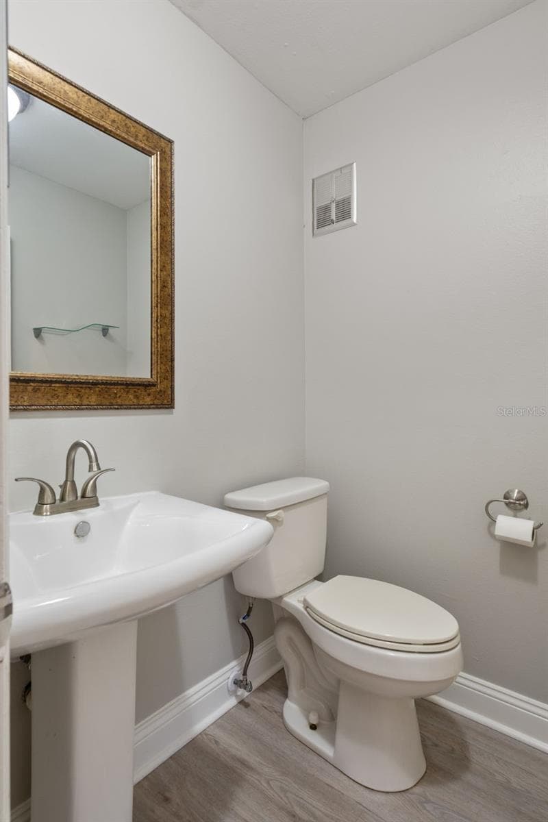 11904 BAYONET LANE — photo 20 of 33