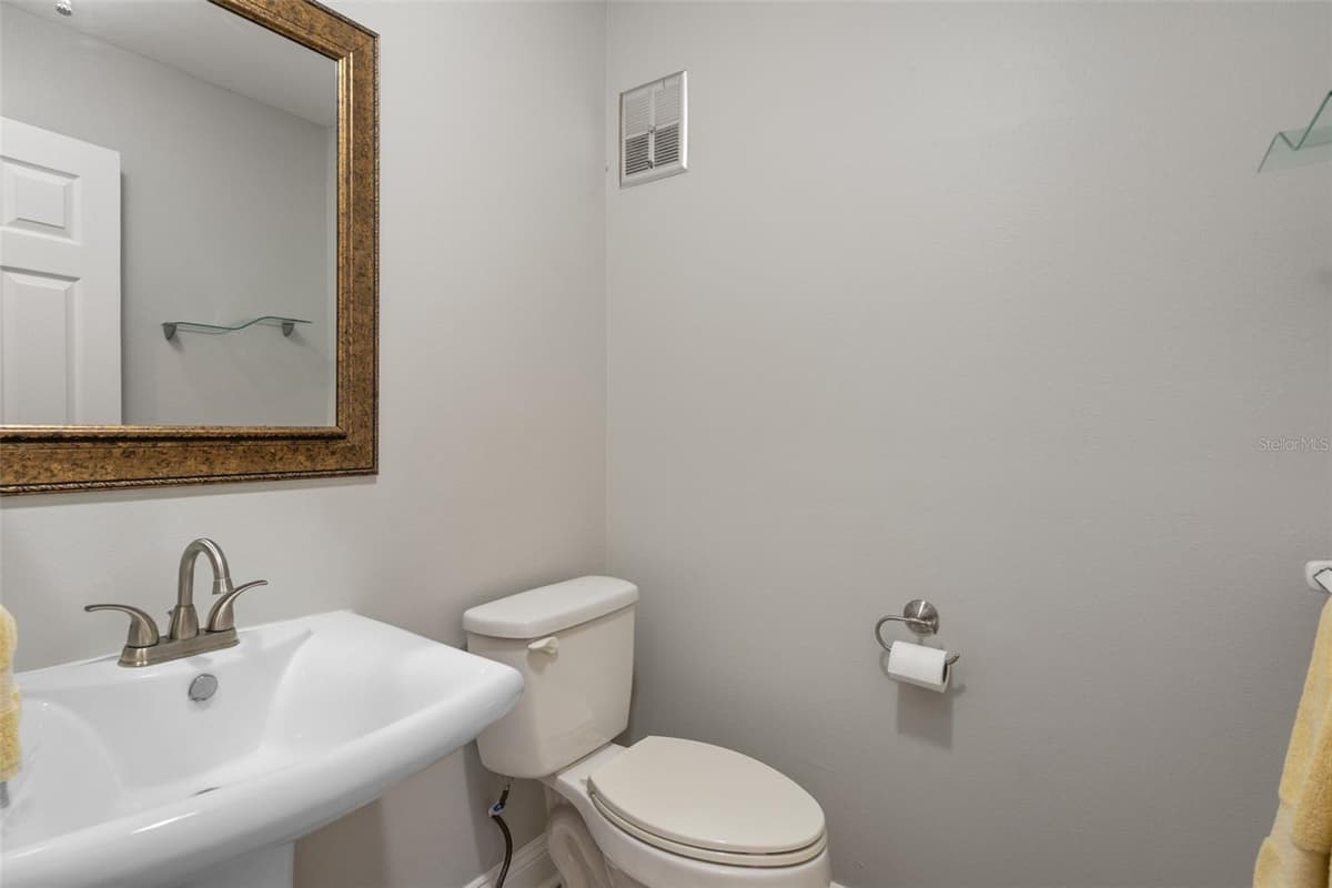 11904 BAYONET LANE — photo 19 of 33