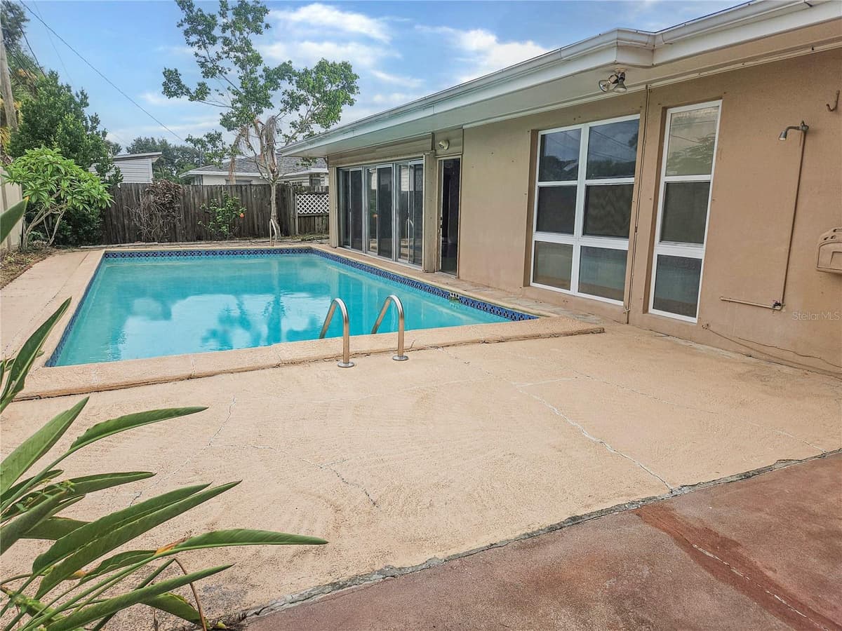 1820 LOMBARDY DRIVE — photo 19 of 20