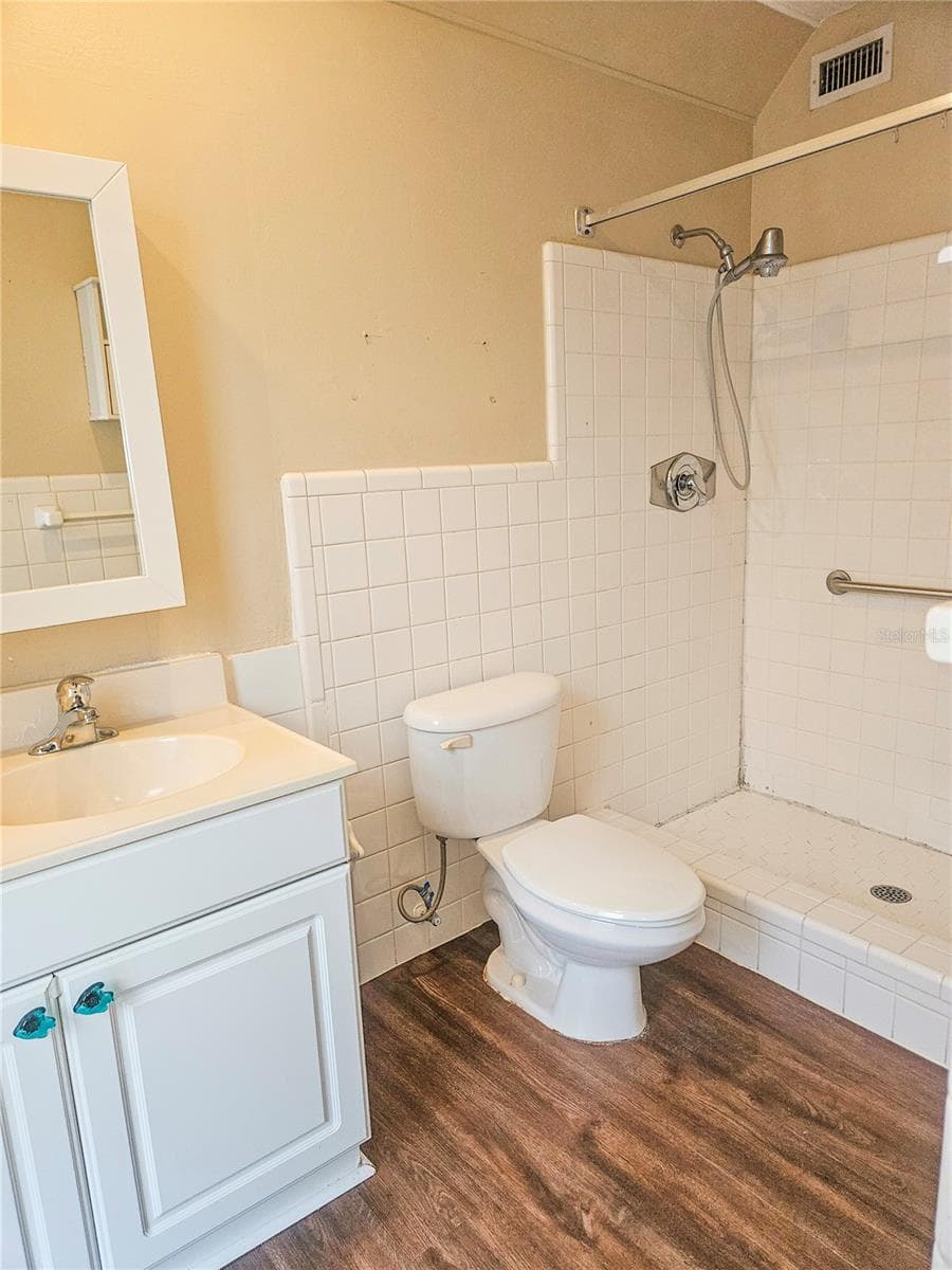 1820 LOMBARDY DRIVE — photo 11 of 20