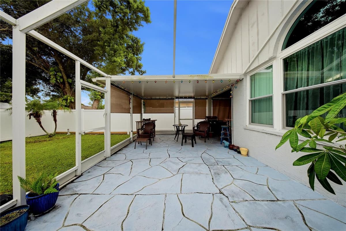 6804 MIRROR LAKE AVENUE — photo 36 of 46