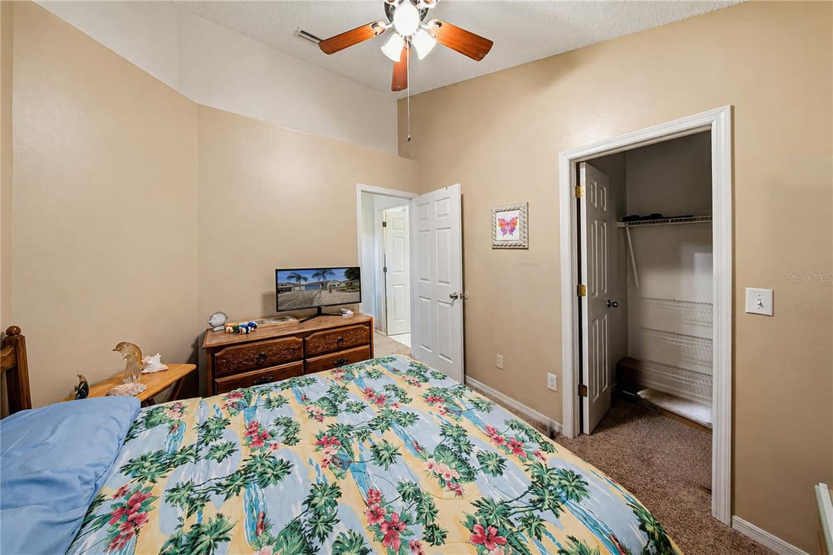 6804 MIRROR LAKE AVENUE — photo 30 of 46