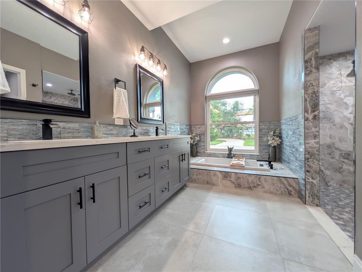 5101 LONGBOAT BOULEVARD — photo 10 of 36