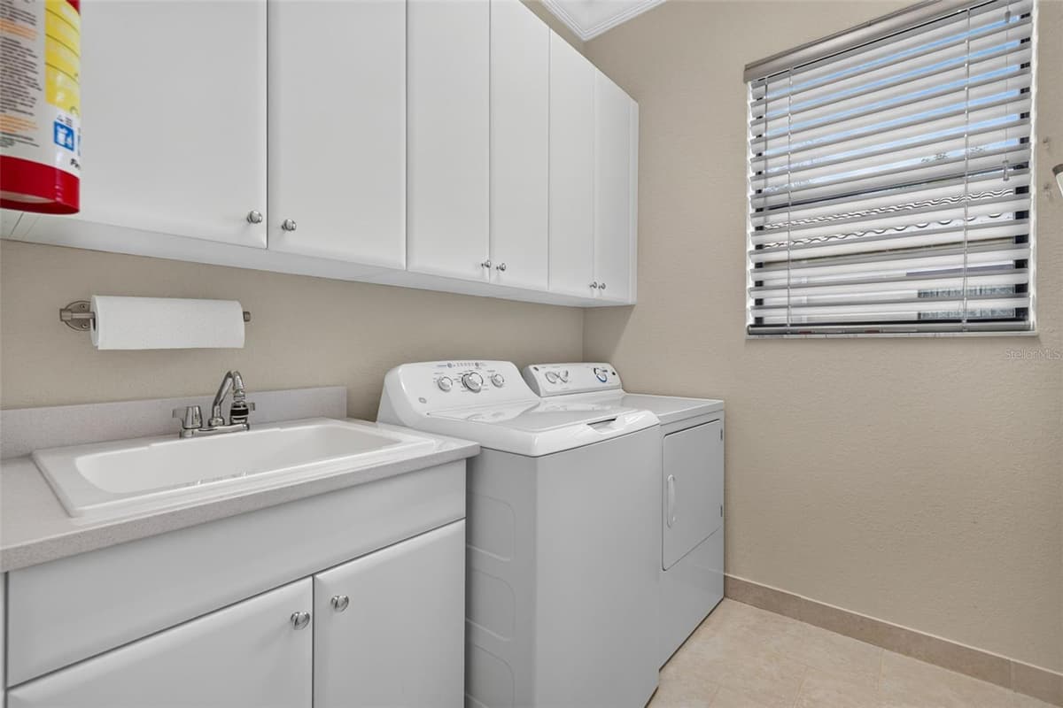 11957 FIVE WATERS CIRCLE — photo 24 of 53