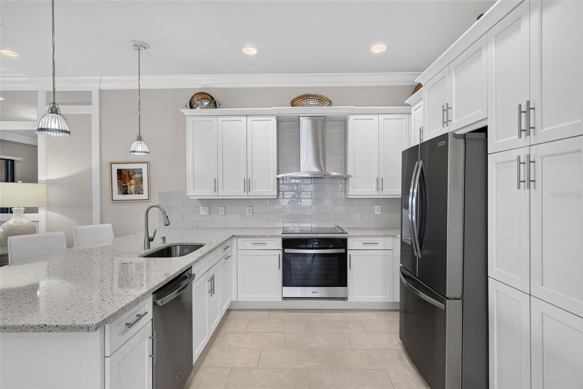 11957 FIVE WATERS CIRCLE — photo 11 of 53