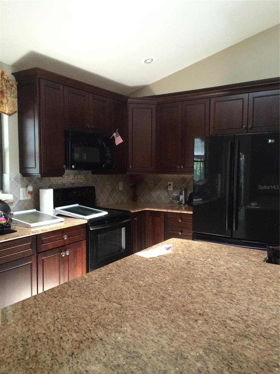 1114 SEAFARER LANE — photo 4 of 24