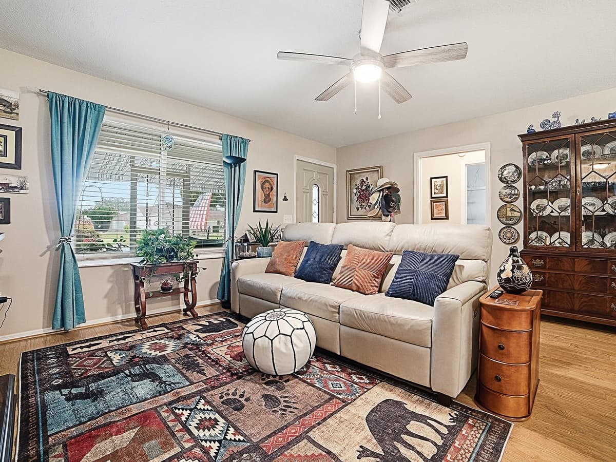 1507 GARDENA COURT — photo 4 of 42