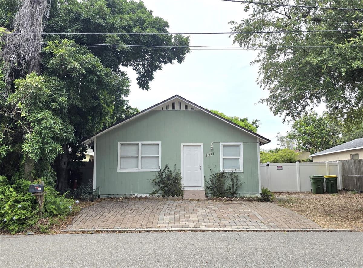 2031 4TH STREET — photo 1 of 23