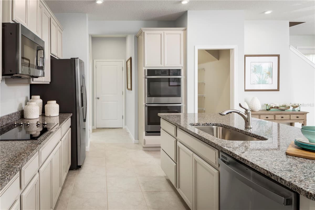 2439 WHITE LADYFISH ROAD — photo 8 of 20