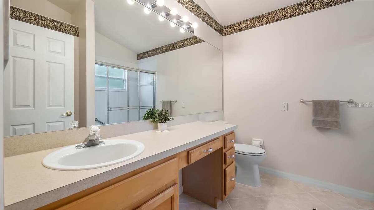 4127 CAPLAND AVENUE — photo 19 of 39