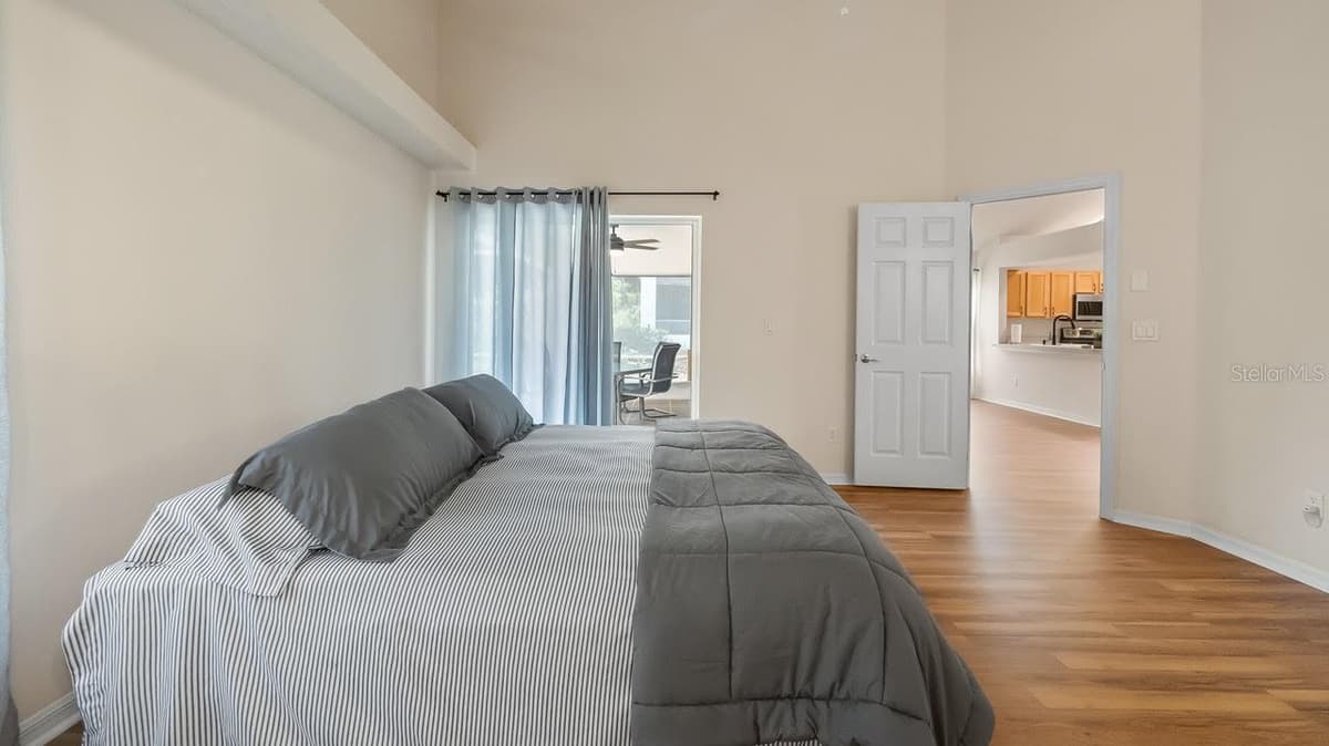 4127 CAPLAND AVENUE — photo 18 of 39