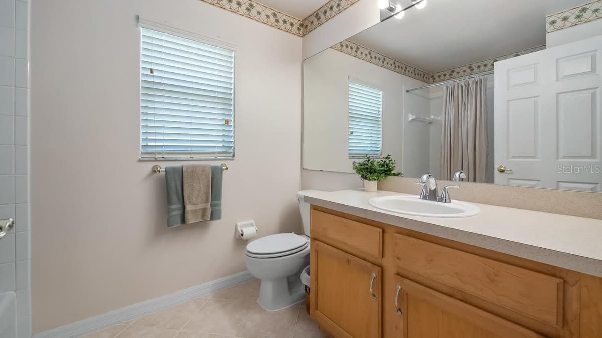 4127 CAPLAND AVENUE — photo 23 of 39