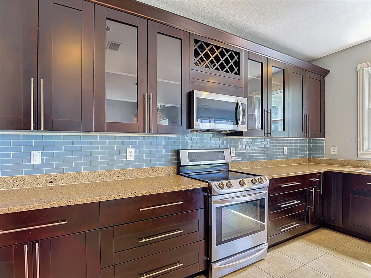 4736 POINTE O WOODS DRIVE — photo 33 of 99