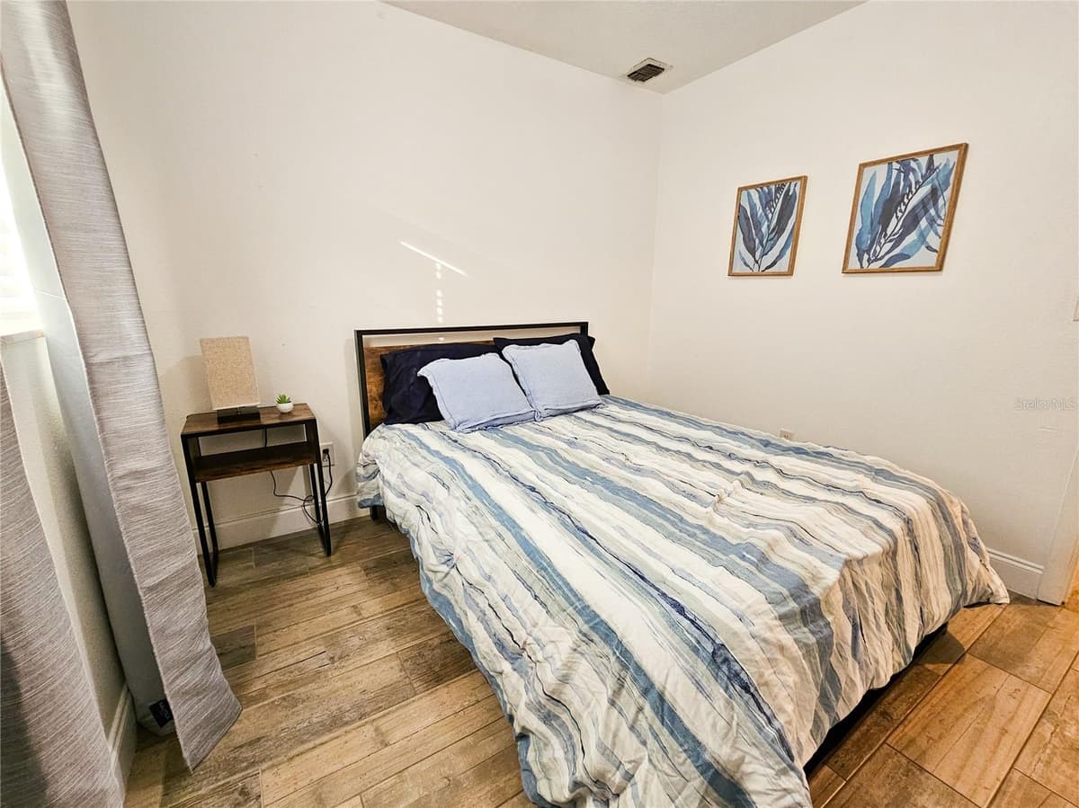 212 CORTEZ AVENUE — photo 17 of 41