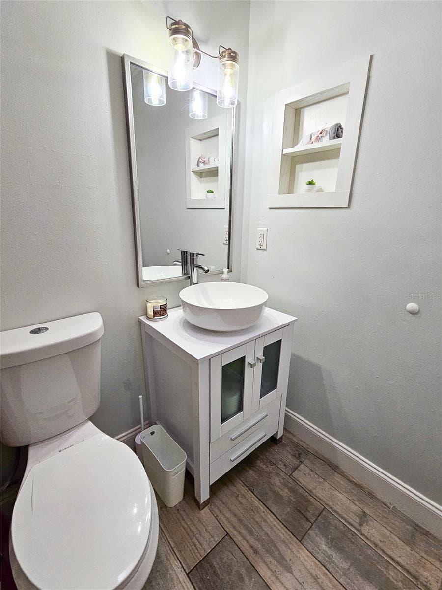 212 CORTEZ AVENUE — photo 35 of 41