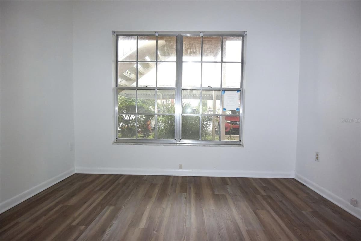 4908 MYRTLE OAK DRIVE — photo 24 of 29