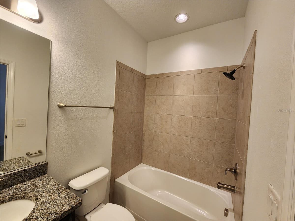 10457 WATERSTONE DRIVE — photo 17 of 76