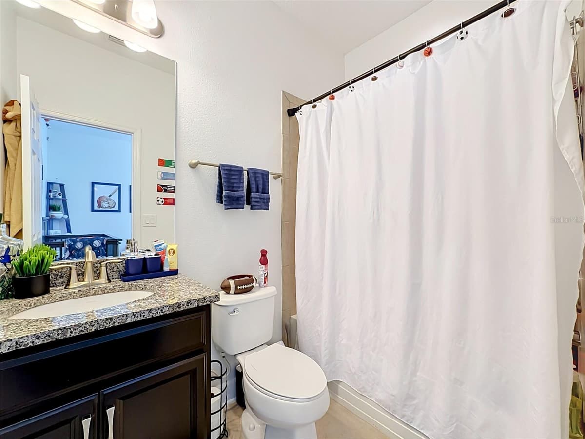 10457 WATERSTONE DRIVE — photo 43 of 76