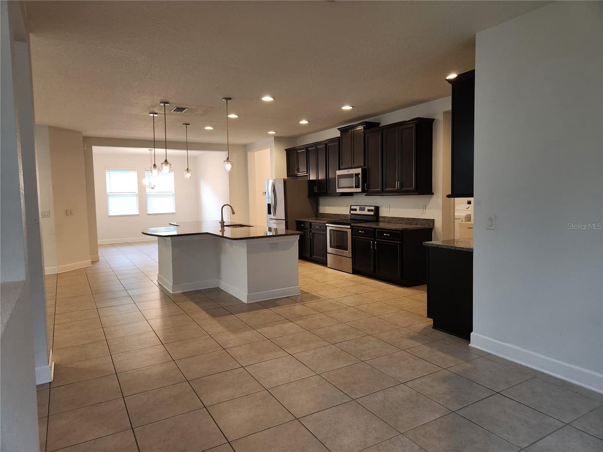 10457 WATERSTONE DRIVE — photo 19 of 76