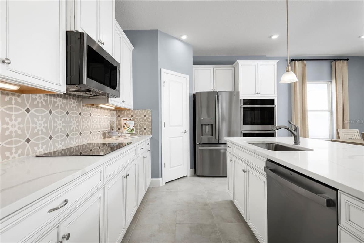 2437 WHITE LADYFISH ROAD — photo 10 of 23