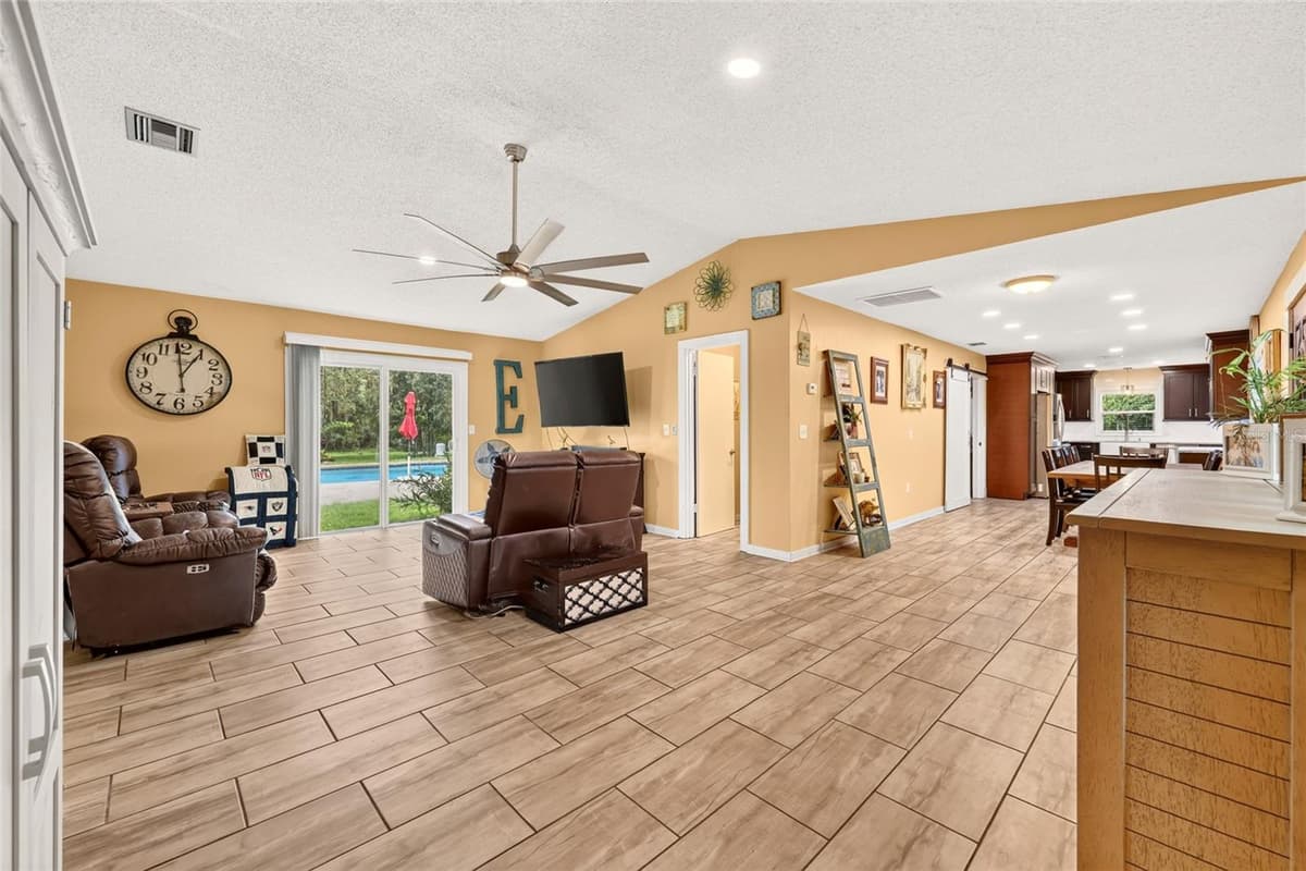35446 FOURAKER DRIVE — photo 27 of 69