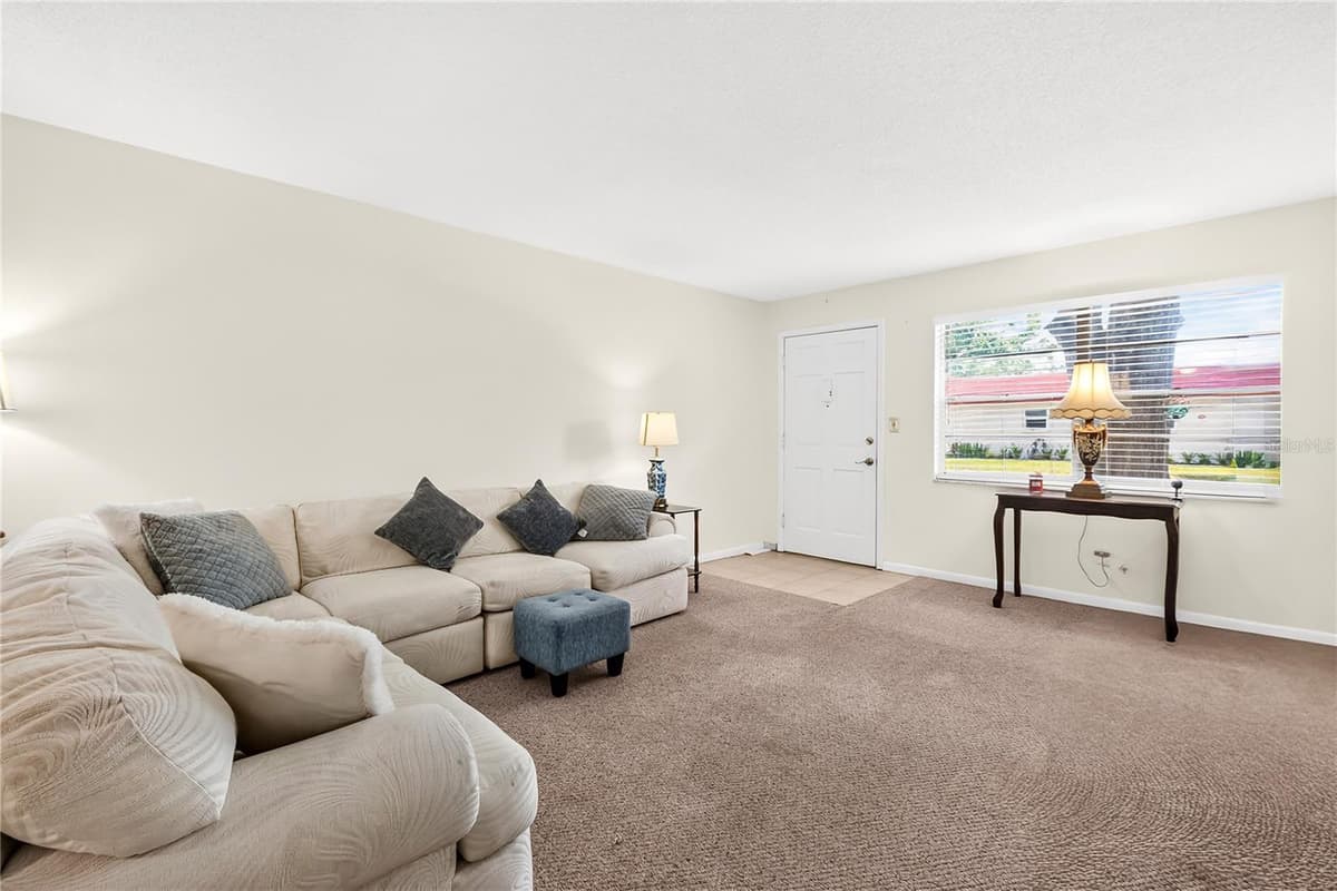 5880 38TH AVENUE — photo 9 of 31
