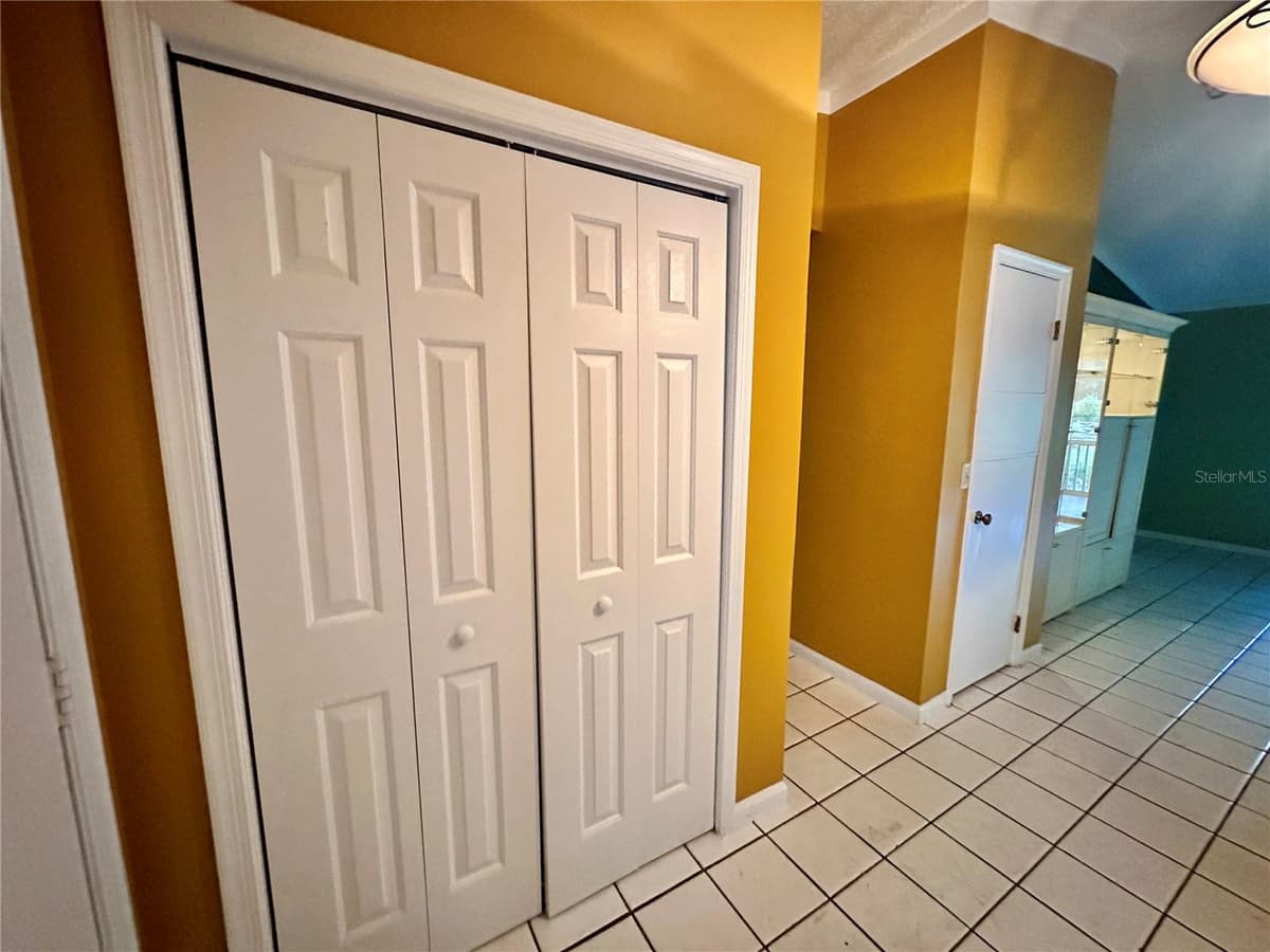 9138 LESWOOD STREET — photo 7 of 16