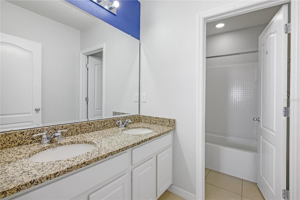 5207 WILDWOOD WAY — photo 25 of 52