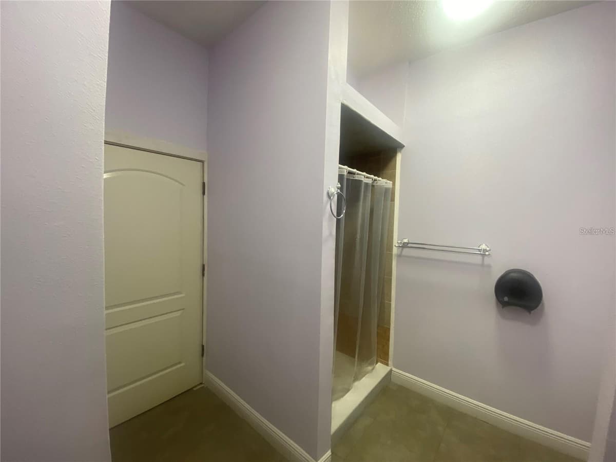 301 BLUE SPRINGS AVENUE — photo 15 of 47