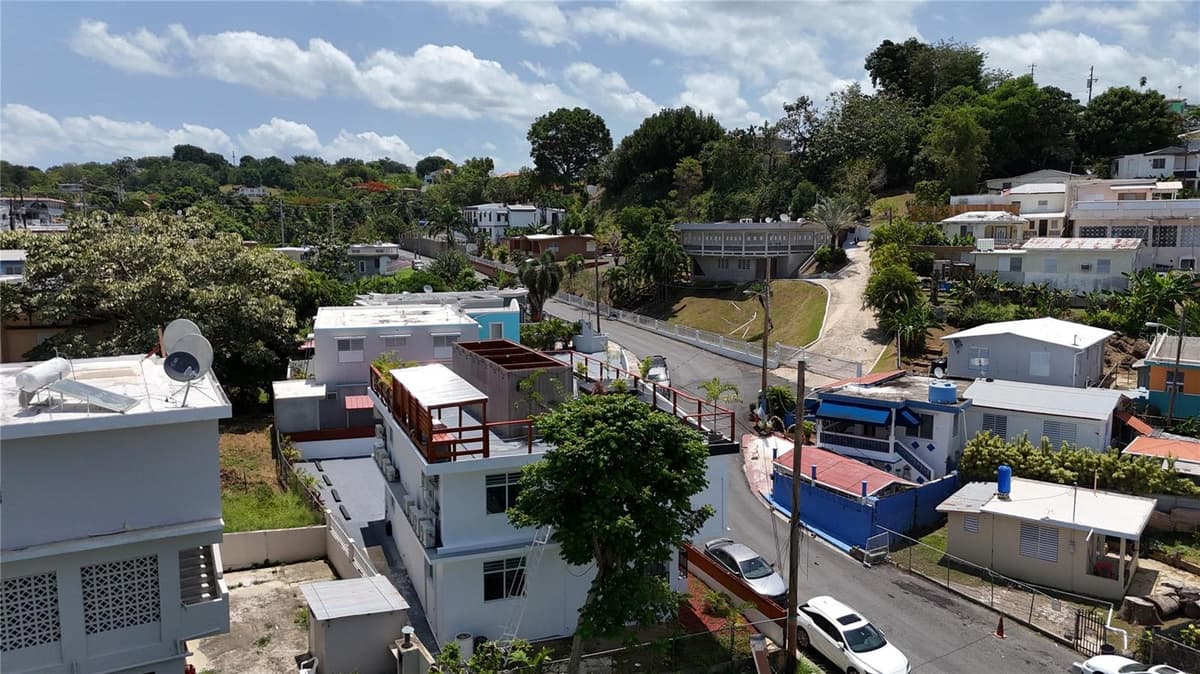 391 CALLE FRANCISCO COLON GUERRA — photo 21 of 25