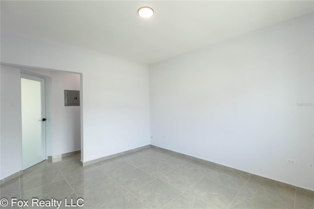 391 CALLE FRANCISCO COLON GUERRA — photo 18 of 25