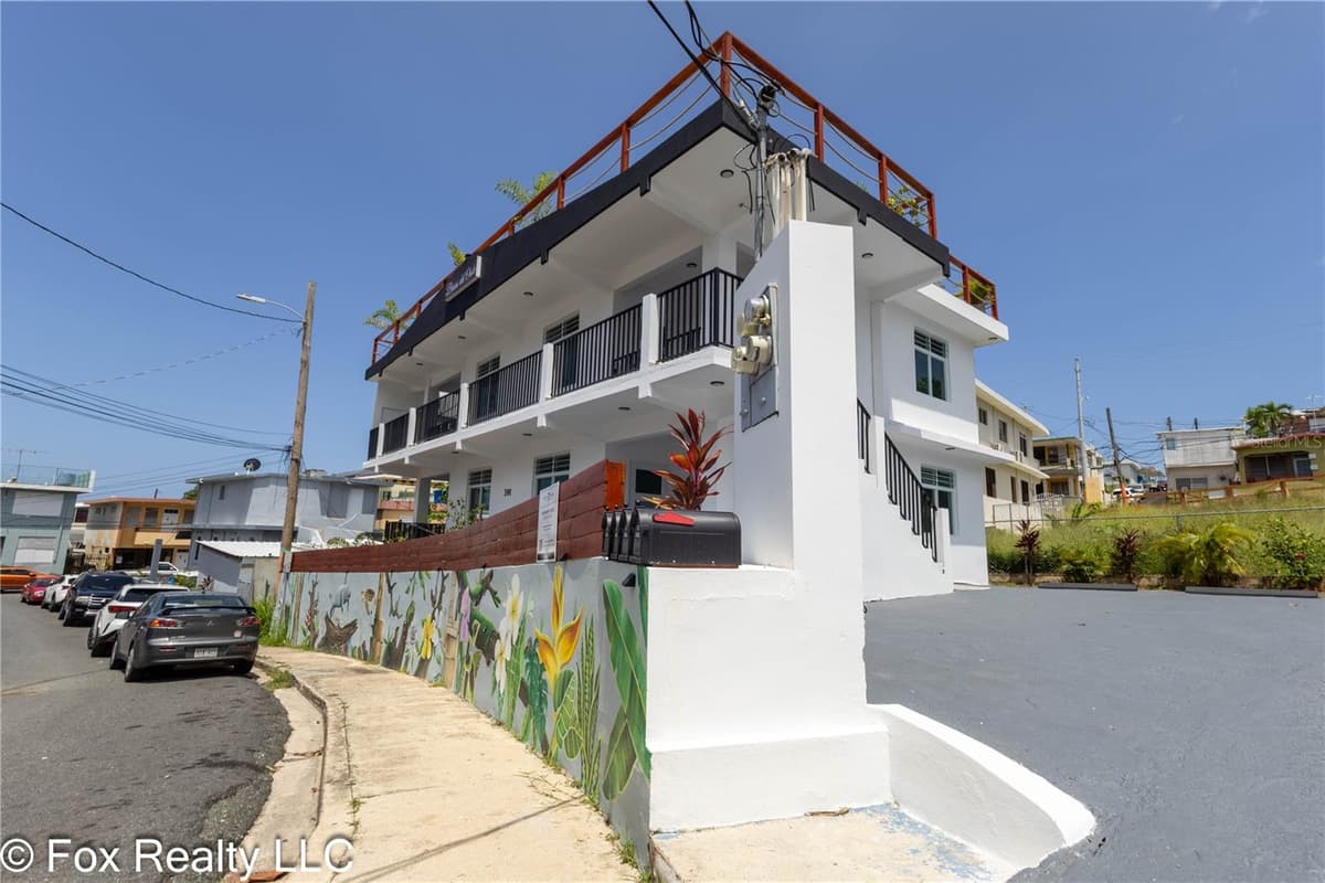 391 CALLE FRANCISCO COLON GUERRA — photo 4 of 25