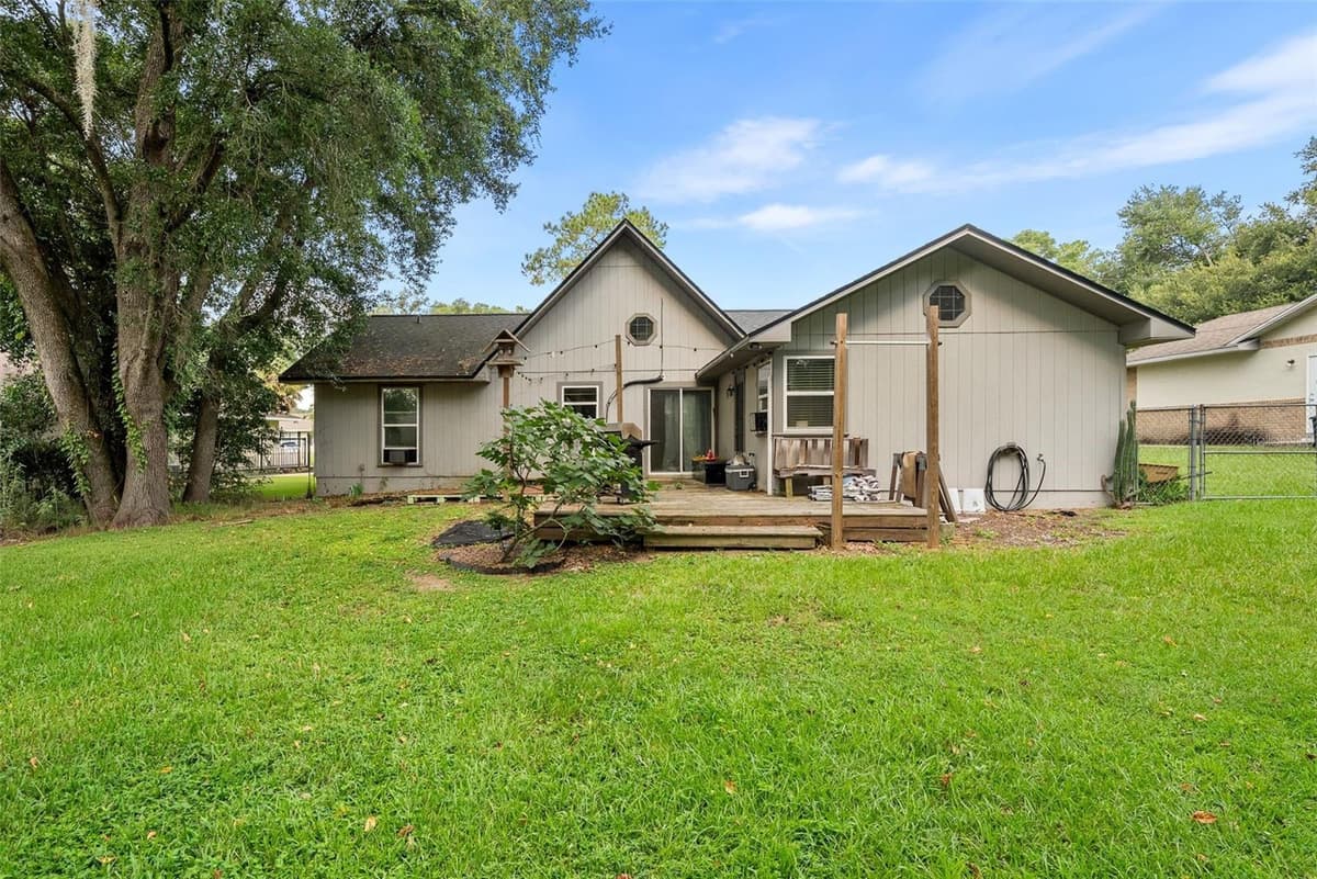 9 TEAK COURT — photo 14 of 15