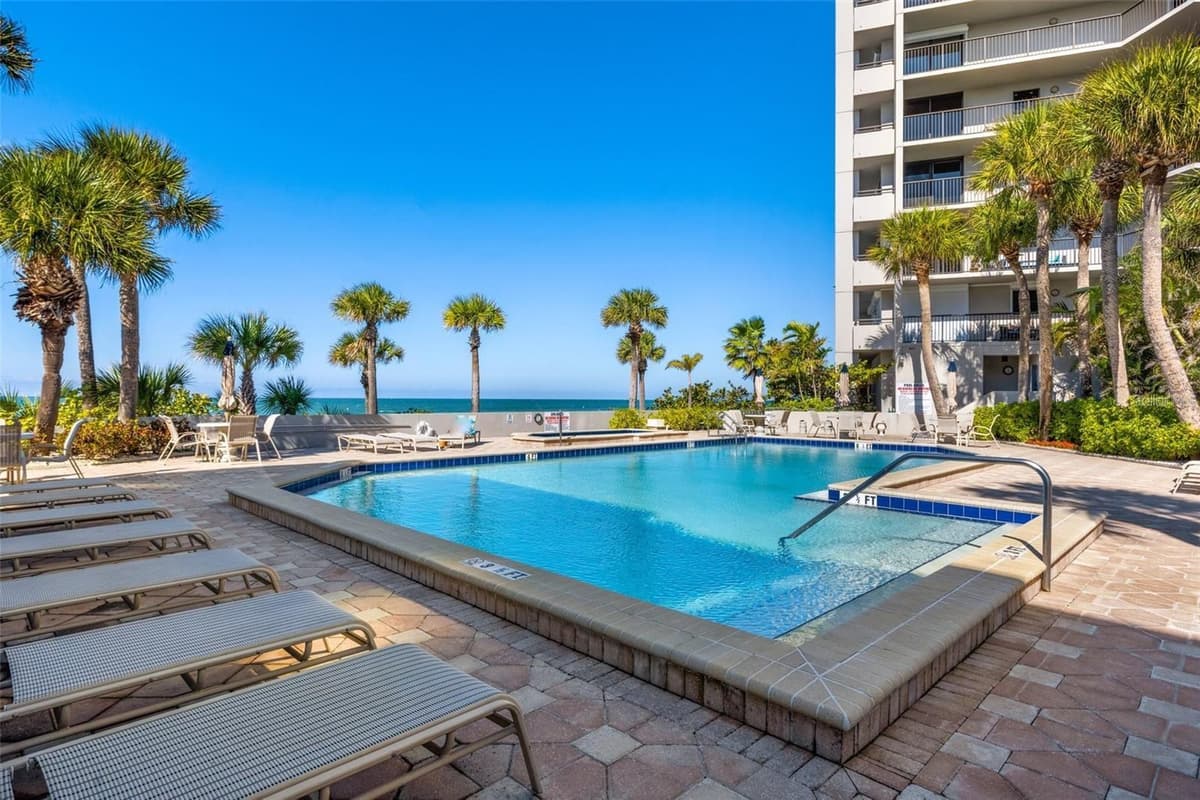 1600 GULF BOULEVARD — photo 37 of 47