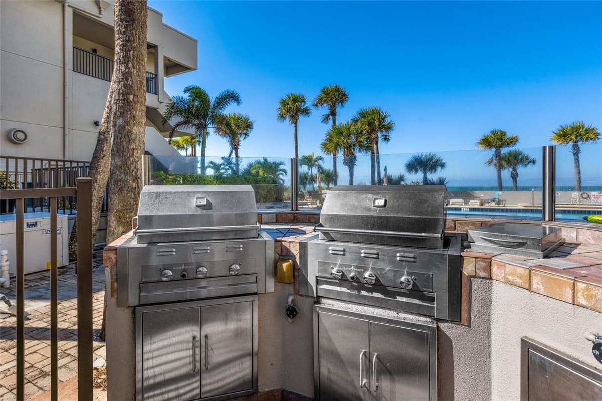 1600 GULF BOULEVARD — photo 38 of 47