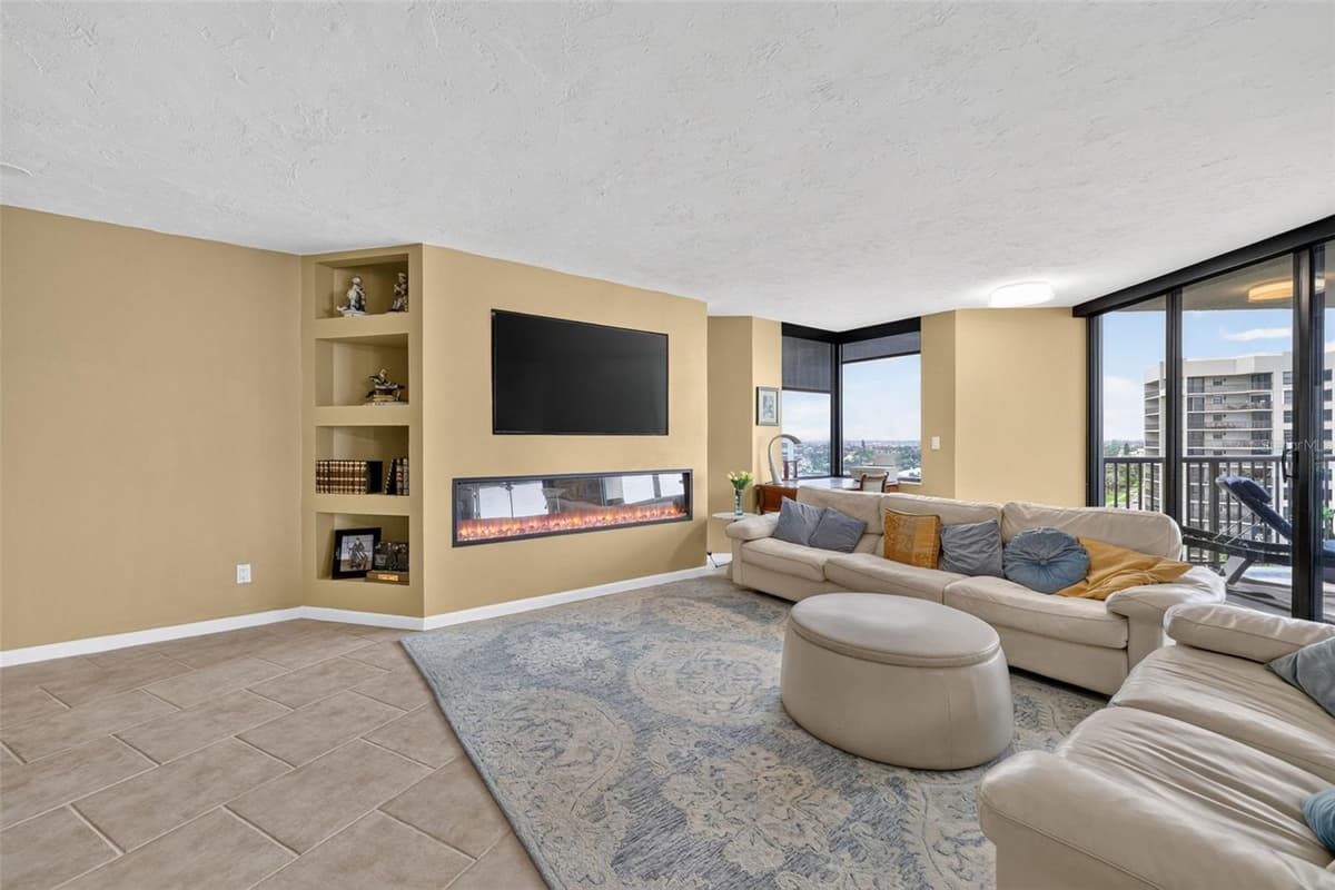1600 GULF BOULEVARD — photo 13 of 47