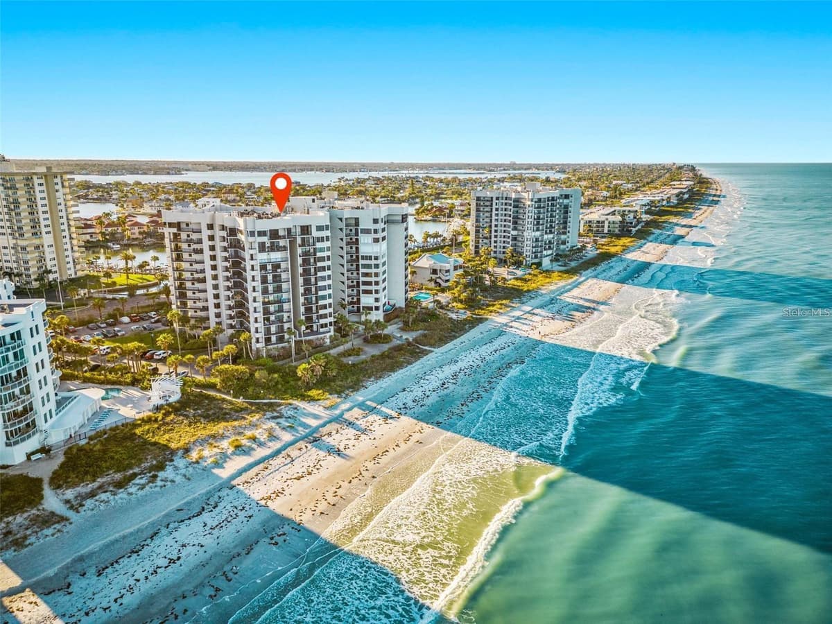 1600 GULF BOULEVARD — photo 2 of 47
