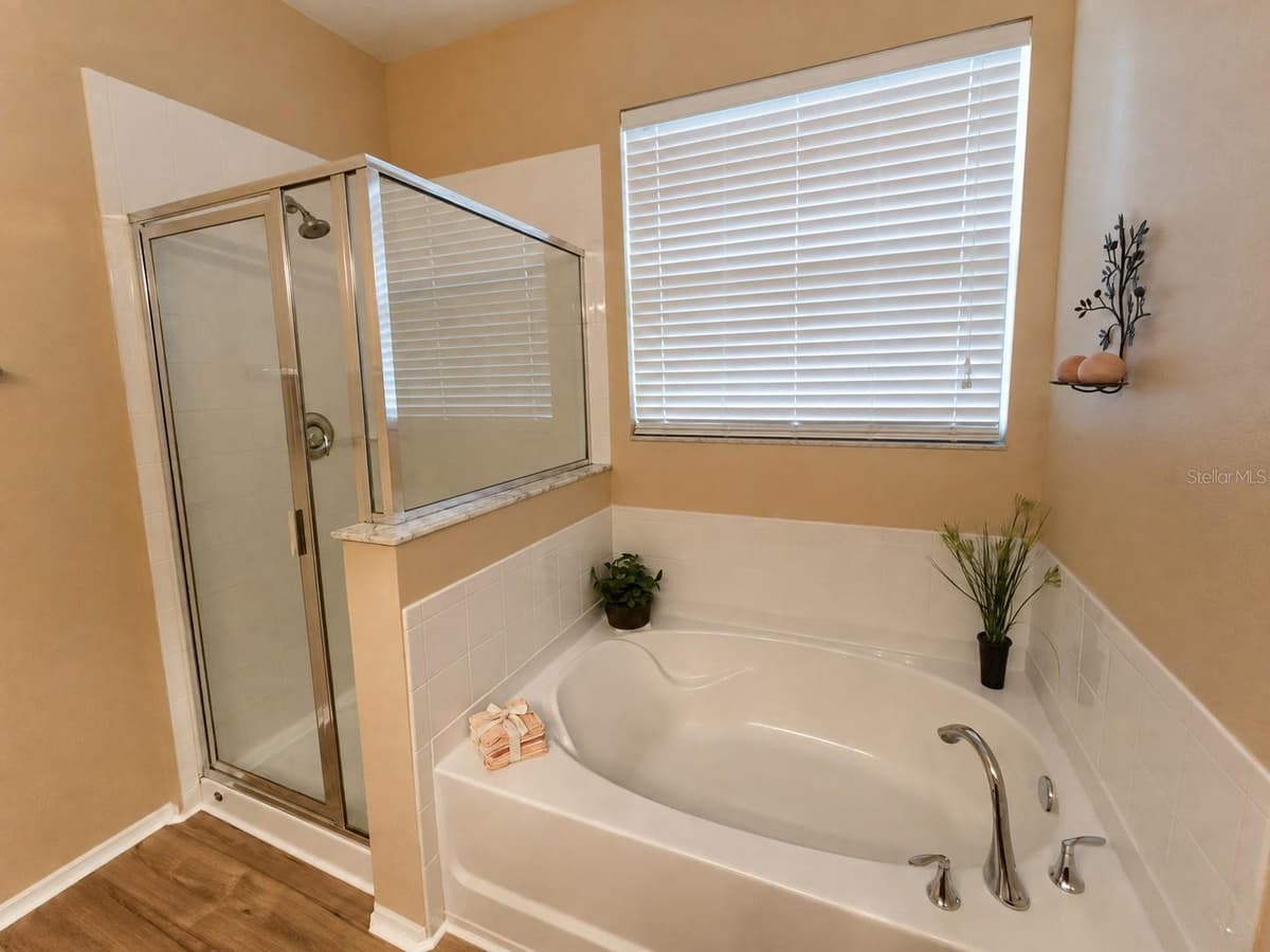 2706 SPARTA DRIVE — photo 14 of 29