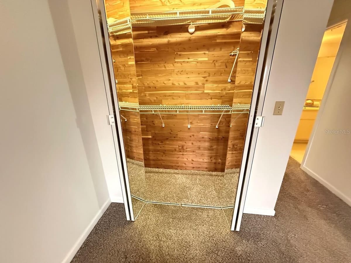42 CLUB HOUSE DRIVE — photo 24 of 38