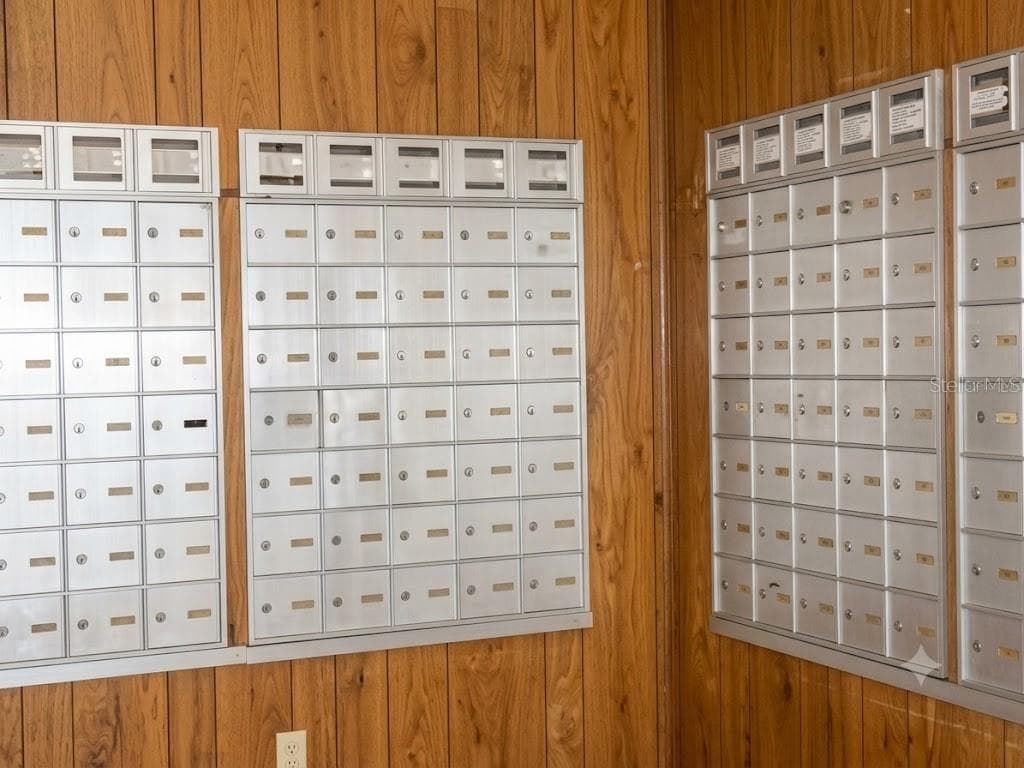 42 CLUB HOUSE DRIVE — photo 30 of 38