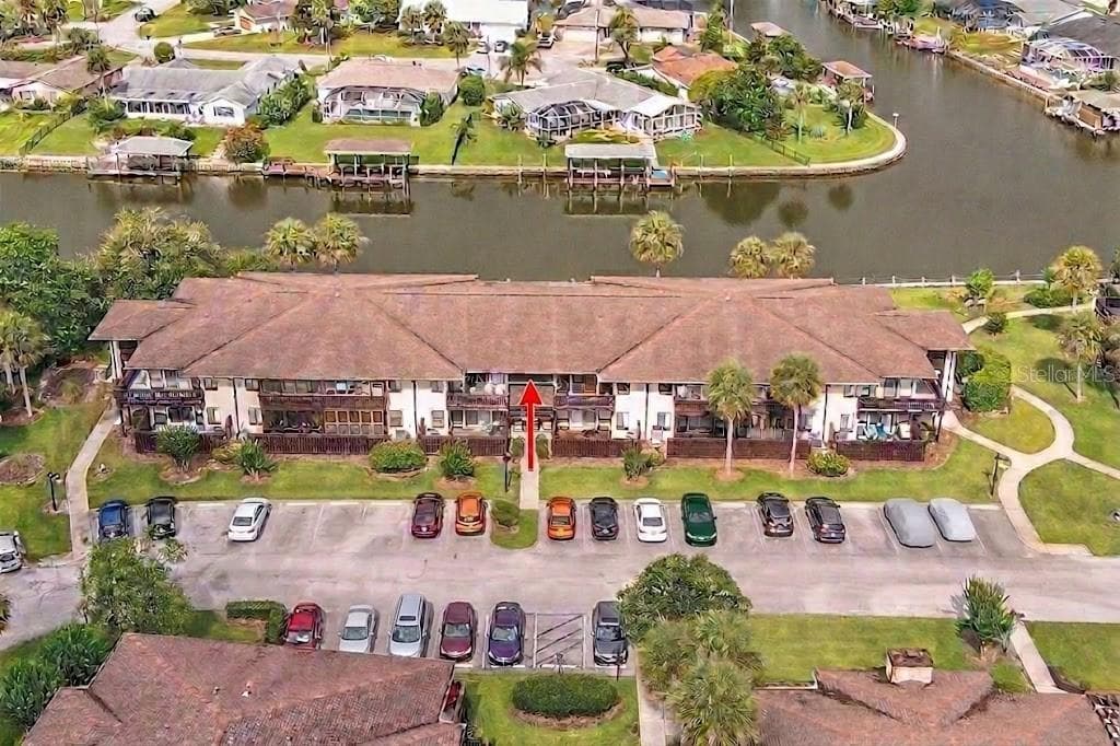 42 CLUB HOUSE DRIVE — photo 2 of 38