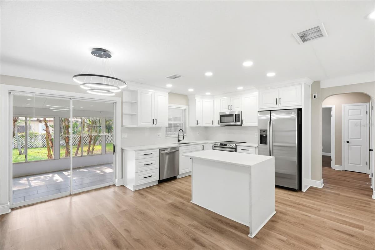 1628 HIGHLAND AVENUE — photo 6 of 28