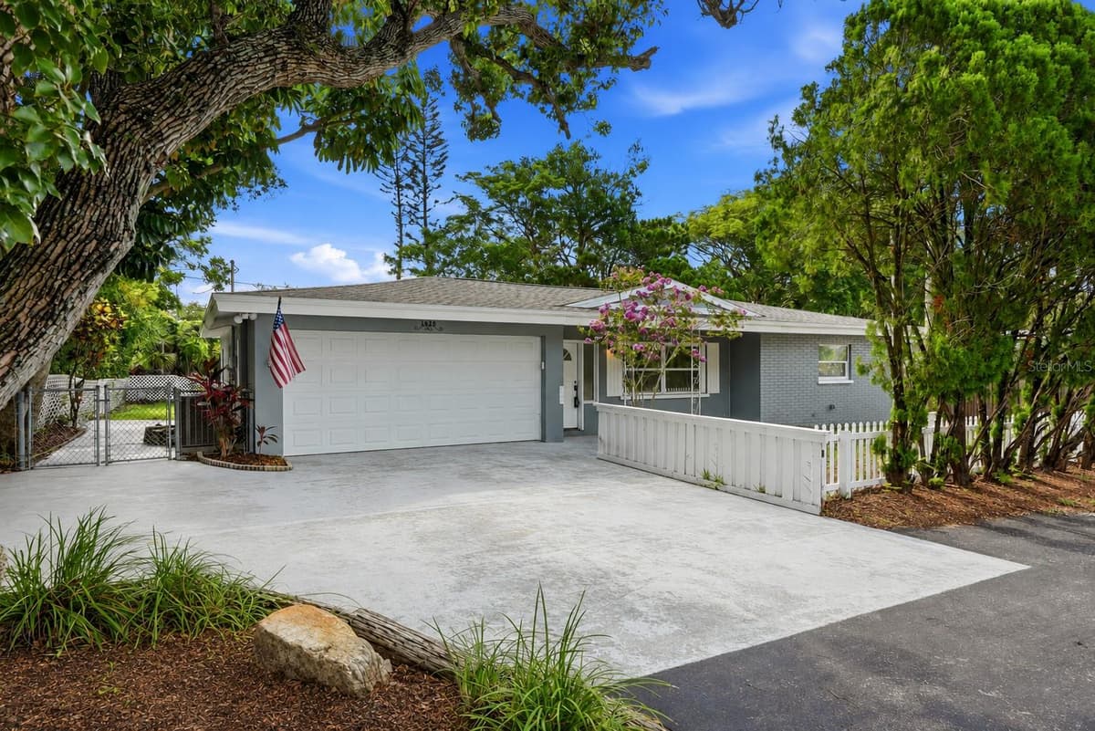 1628 HIGHLAND AVENUE — photo 1 of 28
