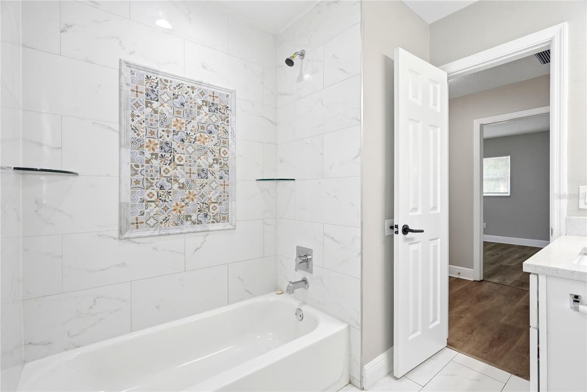 1628 HIGHLAND AVENUE — photo 17 of 28