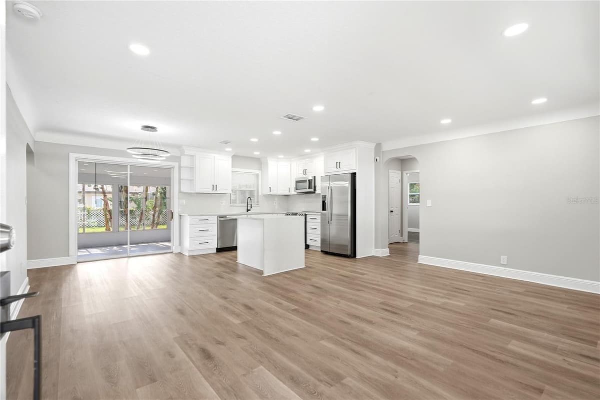 1628 HIGHLAND AVENUE — photo 2 of 28