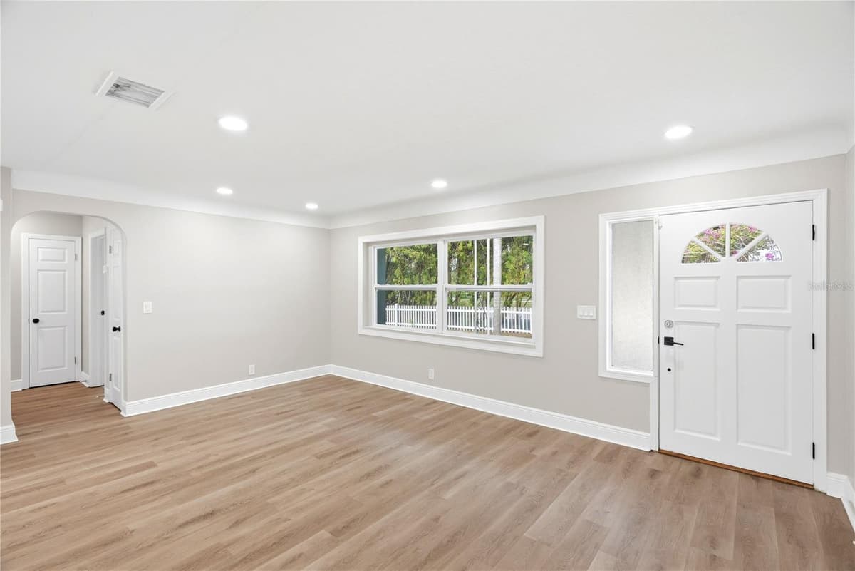 1628 HIGHLAND AVENUE — photo 7 of 28
