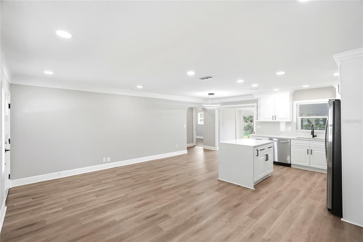 1628 HIGHLAND AVENUE — photo 5 of 28
