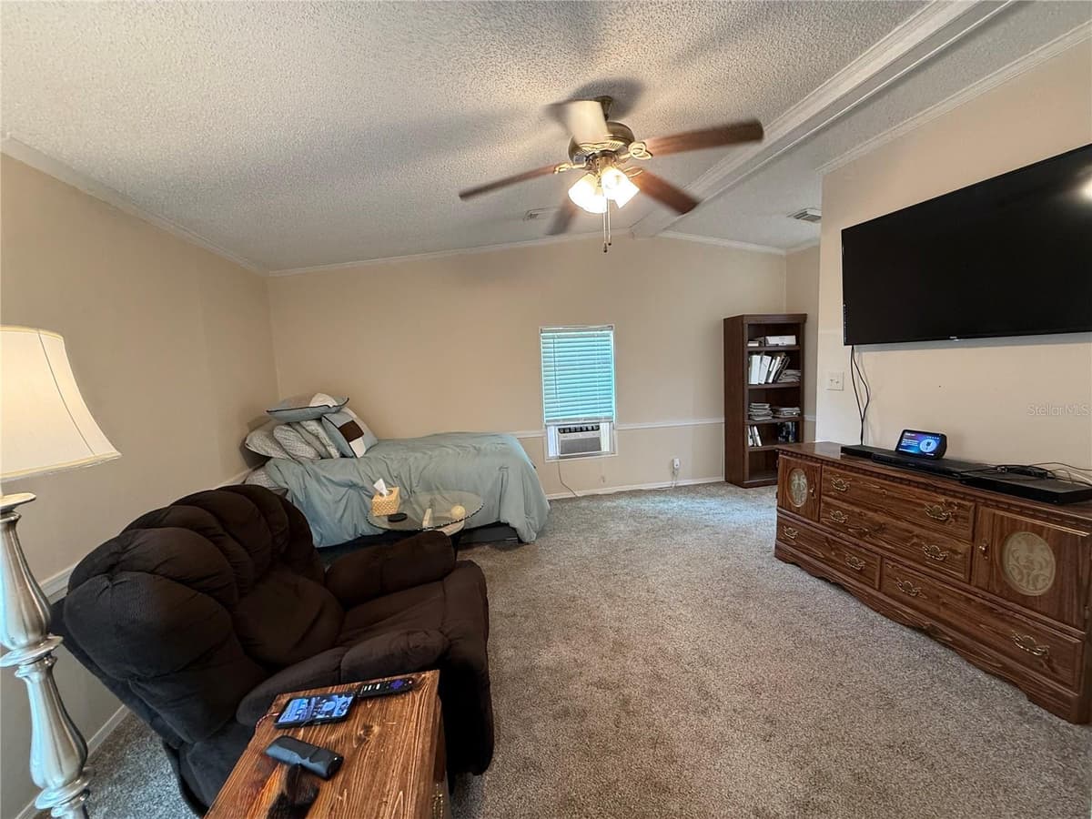 802 ROBIN LANE — photo 14 of 29