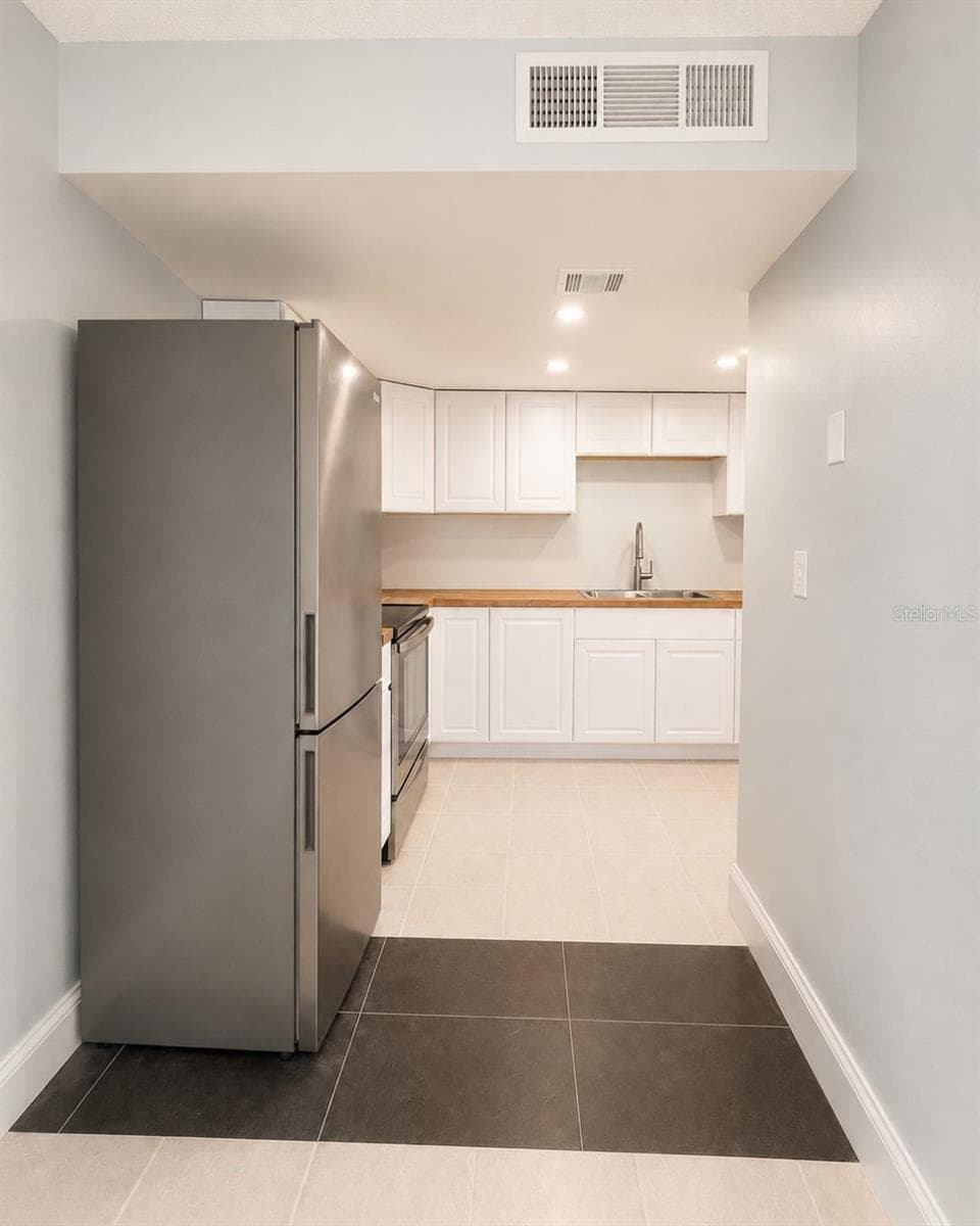 5032 DOWNING STREET — photo 7 of 15